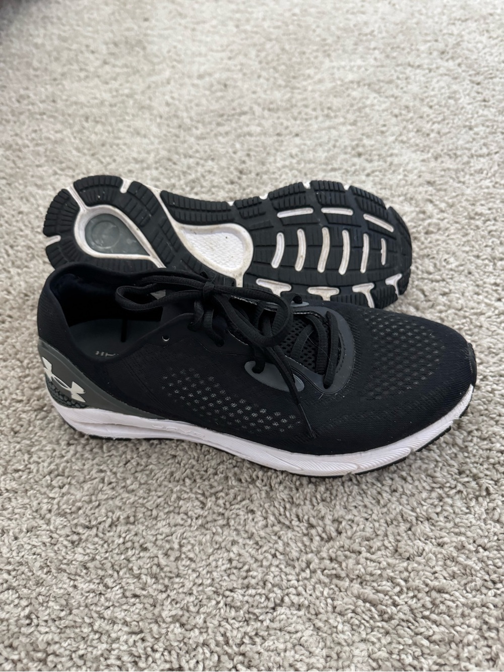 Under Armour HOVR Sonic 5 Athletic Shoes - Picture 2 of 4
